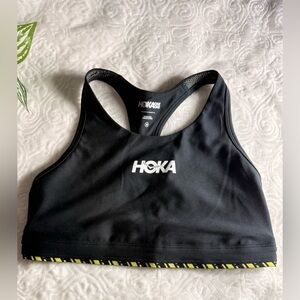 HOKA One One Black Sports Bra Medium | Racerback Running Activewear